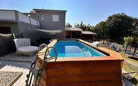Apartman Goga With Pool And Jacuzzi