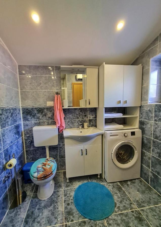 Apartman Goga With Pool And Jacuzzi Labin  Exterior foto