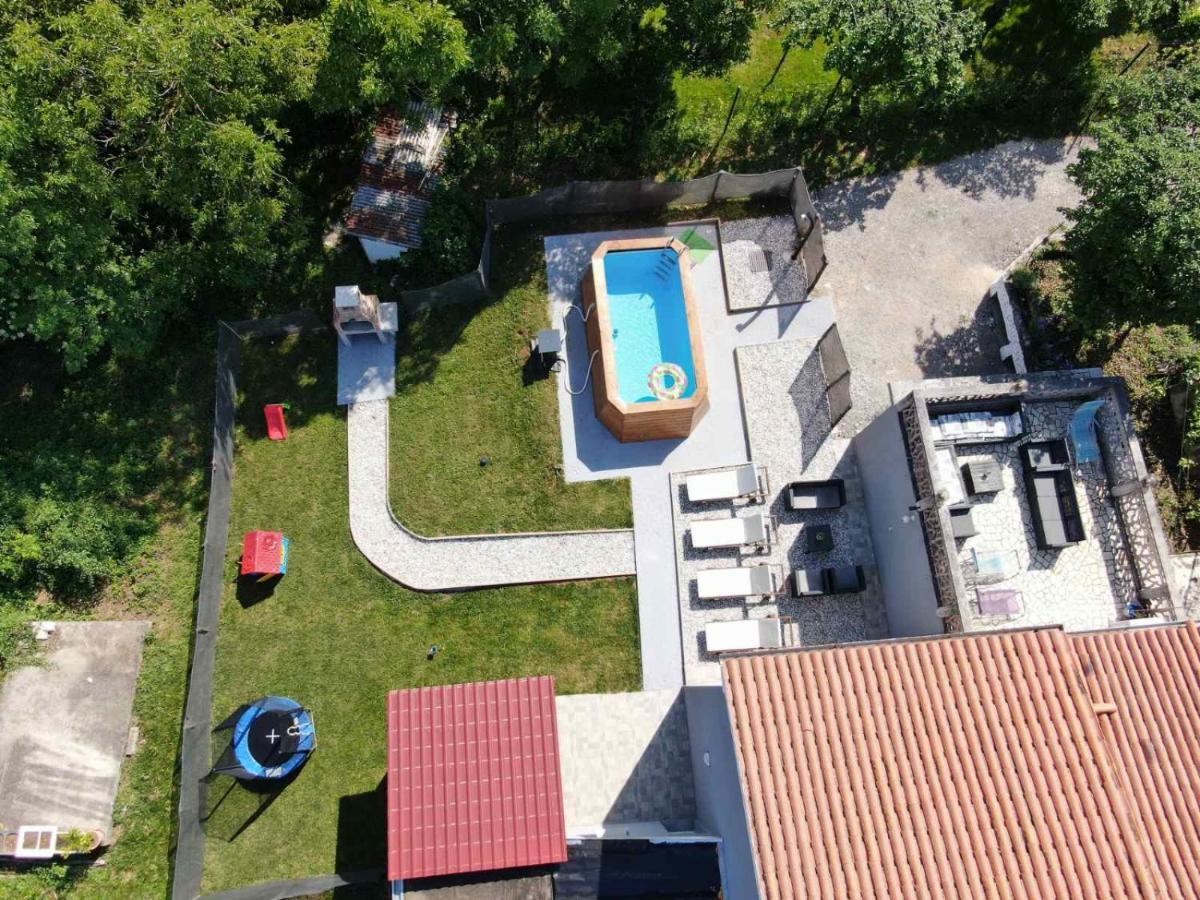Apartman Goga With Pool And Jacuzzi Labin  Exterior foto