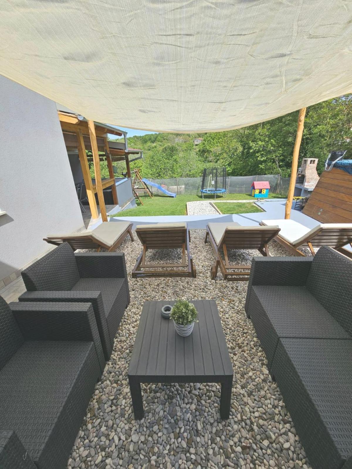 Apartman Goga With Pool And Jacuzzi Labin  Exterior foto